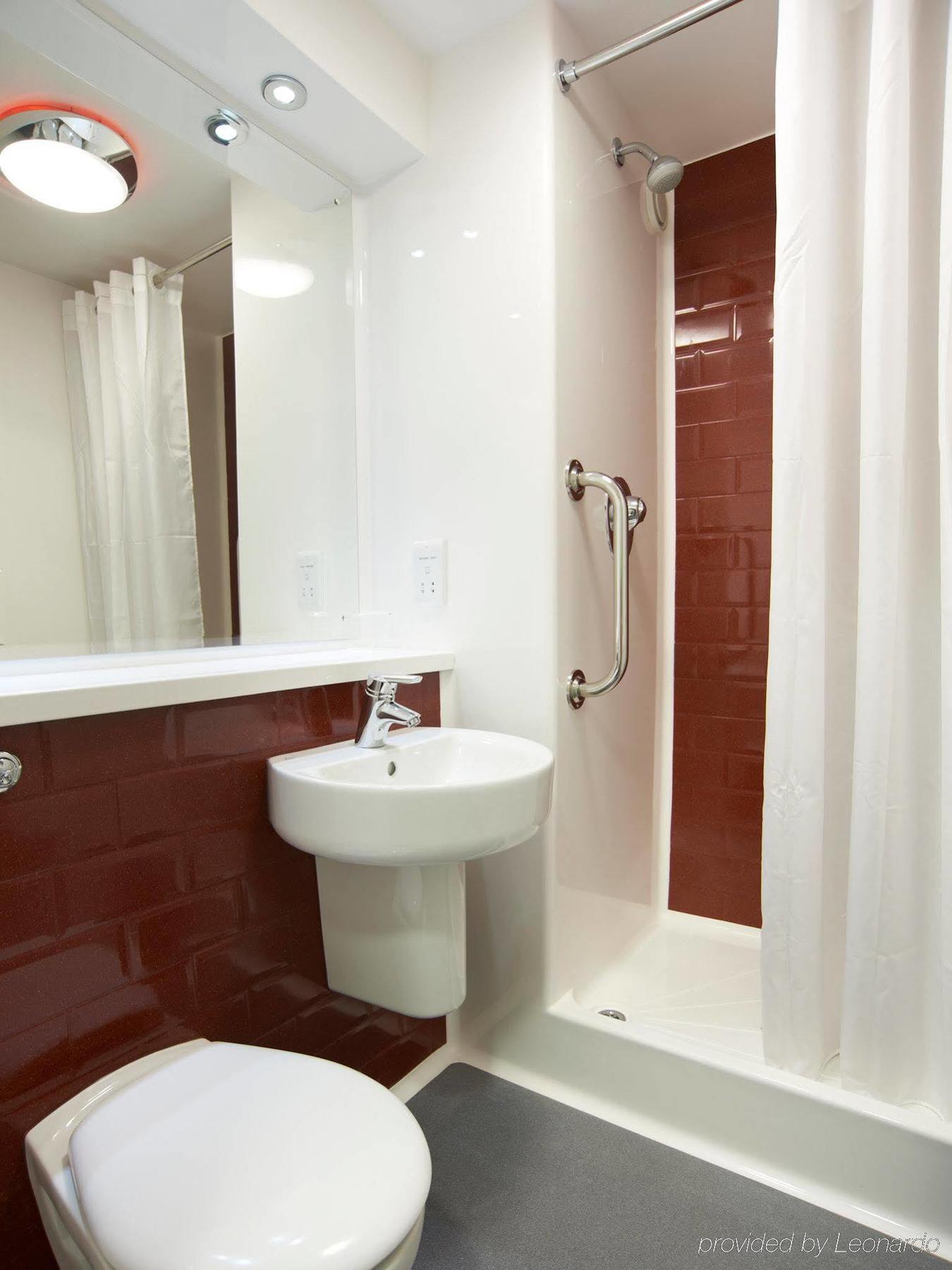 Travelodge London Greenwich Exterior foto